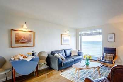 Pier Cottage Berwick 4