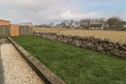 Causeway Cottage Holy Island Garden