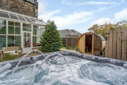 Ravenslaw House Alnwick Hot Tub