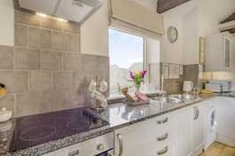 Hotspur cottage kitchen