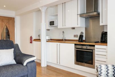 6 Mill Wharf Kitchen