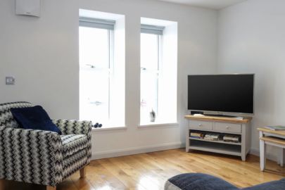 6 Mill Wharf Lounge